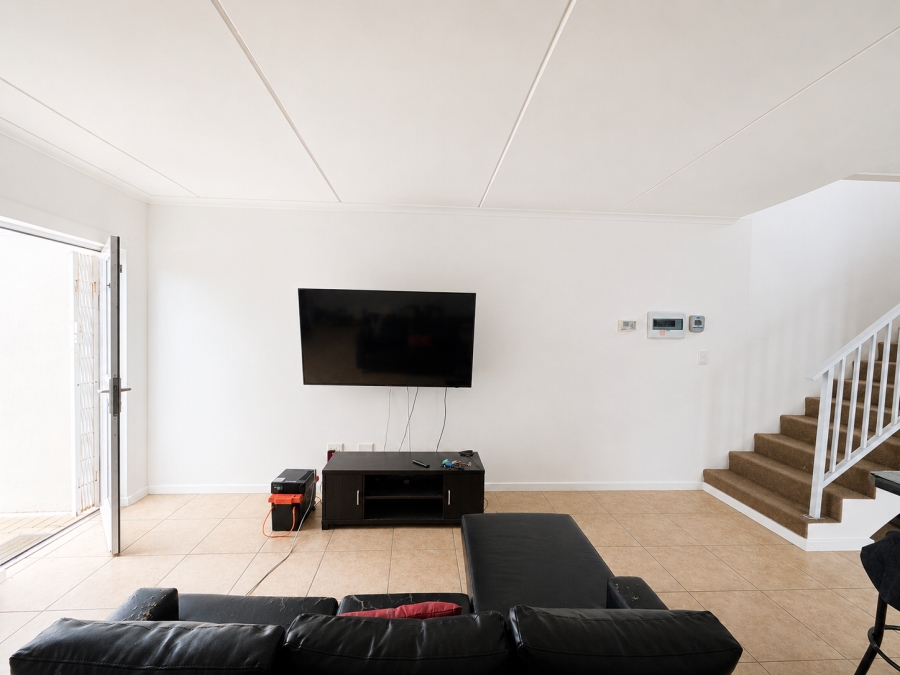 3 Bedroom Property for Sale in Silversands Western Cape